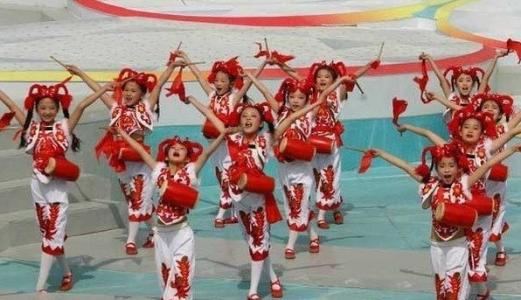 Photo: Chinese perfrom the Ansai Waist Drum Dance in Ansai County, China -  YAN2017040705 